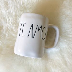 5HR PRICE ⬇️ Rae Dunn TE AMO I Love You Mug